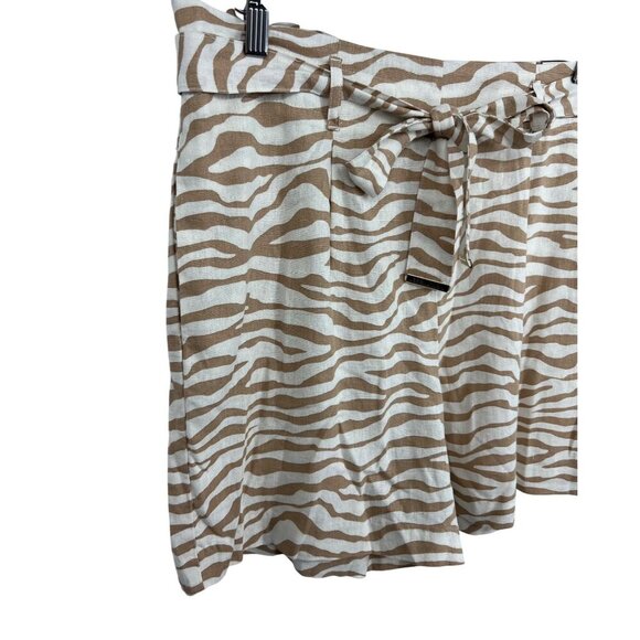 Anne Klein Womens Size Medium Linen Blend Zebra Print Shorts Belt Tan NWT New - Picture 4 of 11